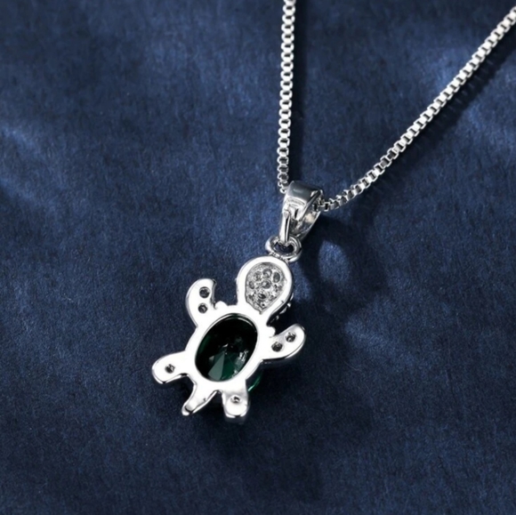 Emerald Turtle Necklace - Picture 2 of 3